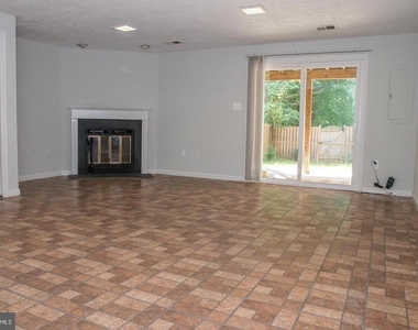7379 Hidden Knolls Court - Photo Thumbnail 16