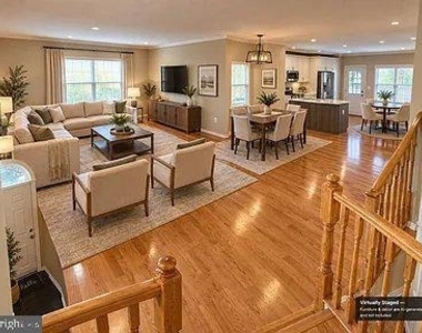 5473 Middlebourne Lane - Photo Thumbnail 3