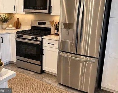 5473 Middlebourne Lane - Photo Thumbnail 9