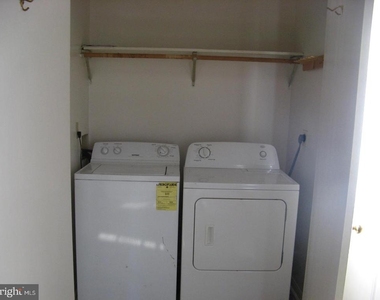 125 Pocono Place - Photo Thumbnail 7
