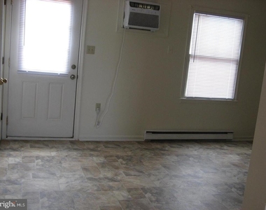 125 Pocono Place - Photo Thumbnail 2
