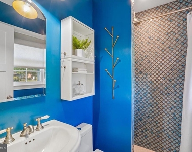 10316 Monroe Court - Photo Thumbnail 12