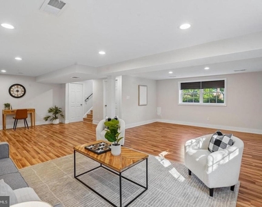 10316 Monroe Court - Photo Thumbnail 18