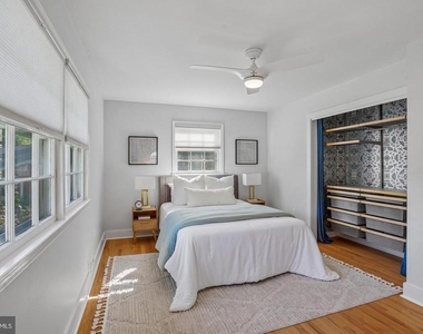 10316 Monroe Court - Photo Thumbnail 10