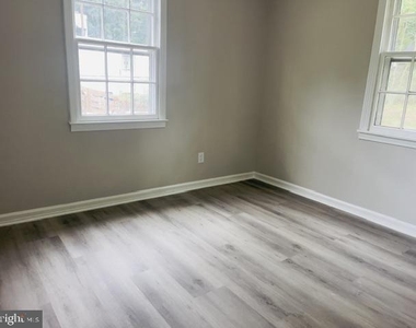 4103 Chestnut Street - Photo Thumbnail 6
