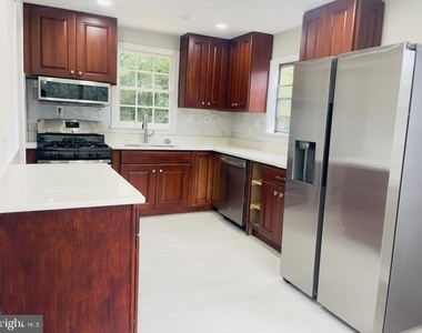 4103 Chestnut Street - Photo Thumbnail 4