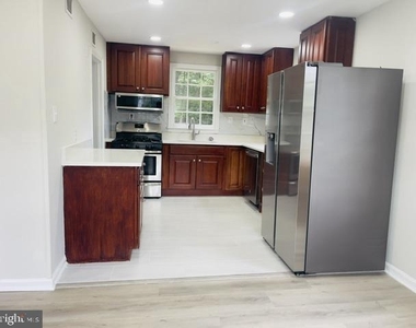 4103 Chestnut Street - Photo Thumbnail 3