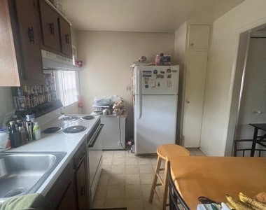 1423 Dandridge Street - Photo Thumbnail 5