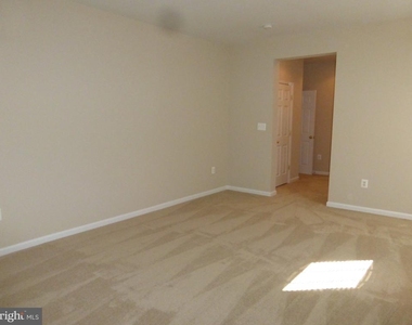1407 Graham Drive - Photo Thumbnail 13