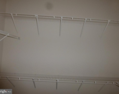 1407 Graham Drive - Photo Thumbnail 11