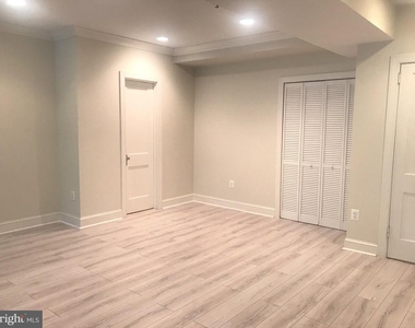 401 Commonwealth Avenue - Photo Thumbnail 6