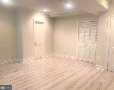 401 Commonwealth Avenue - Photo Thumbnail 7