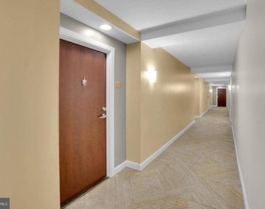 1020 Highland Street N - Photo Thumbnail 19