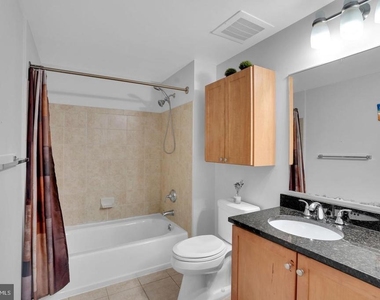1020 Highland Street N - Photo Thumbnail 15