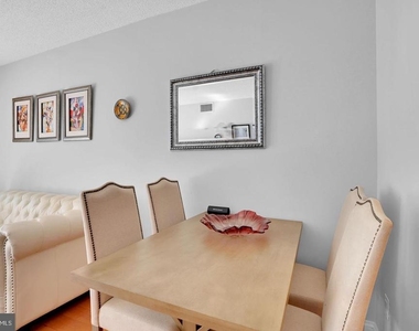 1020 Highland Street N - Photo Thumbnail 7