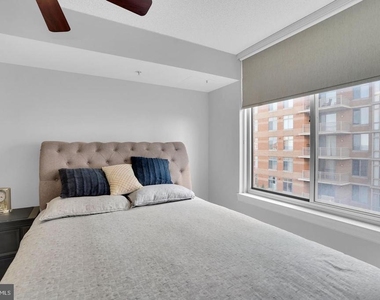 1020 Highland Street N - Photo Thumbnail 12