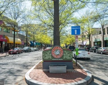 3000 S Columbus Street - Photo Thumbnail 28