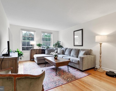 3000 S Columbus Street - Photo Thumbnail 5