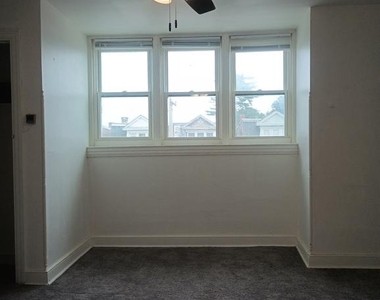632 Roosevelt Avenue - Photo Thumbnail 2