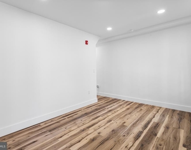 1224 Chancellor Street - Photo Thumbnail 10