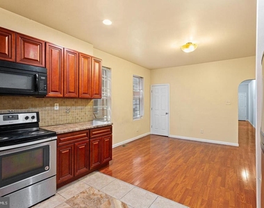 5446 Walnut Street - Photo Thumbnail 2