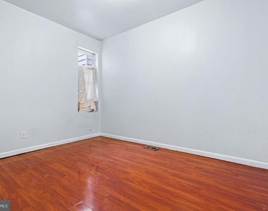 5446 Walnut Street - Photo Thumbnail 6