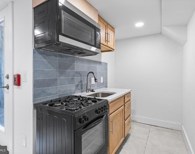 1224 Chancellor Street - Photo Thumbnail 10