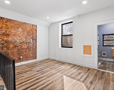 1224 Chancellor Street - Photo Thumbnail 2