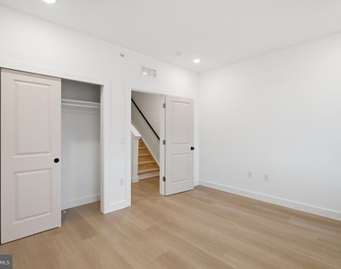 2449 N 6th Street - Photo Thumbnail 18