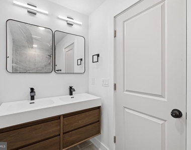 2613 N 12th Street - Photo Thumbnail 19