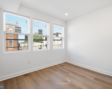 2613 N 12th Street - Photo Thumbnail 23