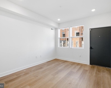 2613 N 12th Street - Photo Thumbnail 9
