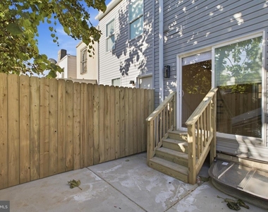 2613 N 12th Street - Photo Thumbnail 12