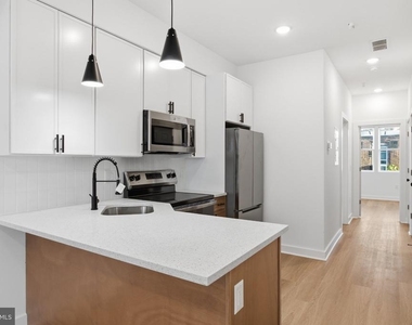731 W Huntingdon Street - Photo Thumbnail 6