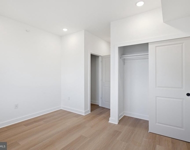 731 W Huntingdon Street - Photo Thumbnail 11