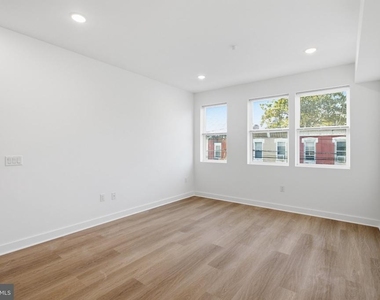 731 W Huntingdon Street - Photo Thumbnail 7