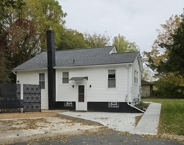 325 N Kendall Avenue - Photo Thumbnail 1