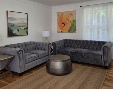 325 N Kendall Avenue - Photo Thumbnail 5