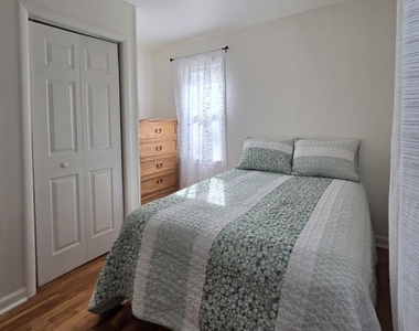 325 N Kendall Avenue - Photo Thumbnail 8