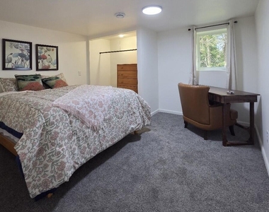 325 N Kendall Avenue - Photo Thumbnail 13