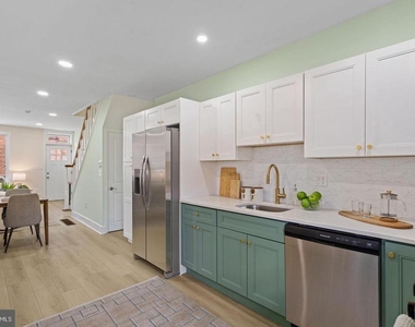 1937 S Lambert Street - Photo Thumbnail 4