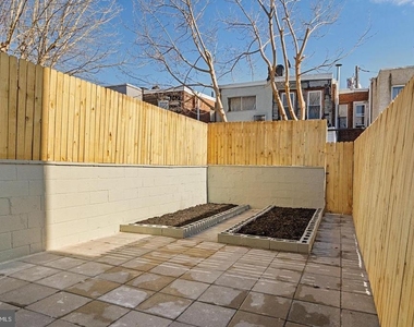 1937 S Lambert Street - Photo Thumbnail 24