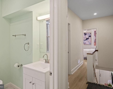 1937 S Lambert Street - Photo Thumbnail 14