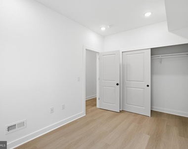 731 W Huntingdon Street - Photo Thumbnail 4