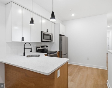 731 W Huntingdon Street - Photo Thumbnail 1
