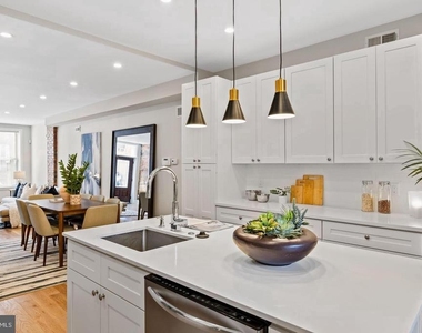 1406 S 23rd Street - Photo Thumbnail 11