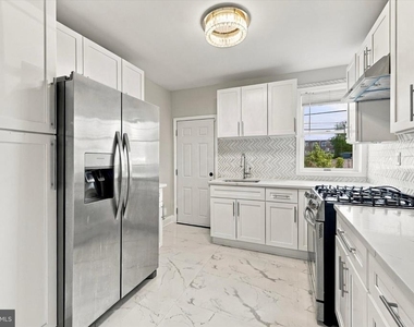 4629 Tampa Street - Photo Thumbnail 8