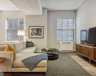 875 Sansom Street - Photo Thumbnail 4