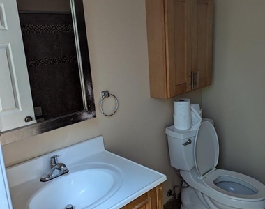411 Greenwich Street - Photo Thumbnail 4