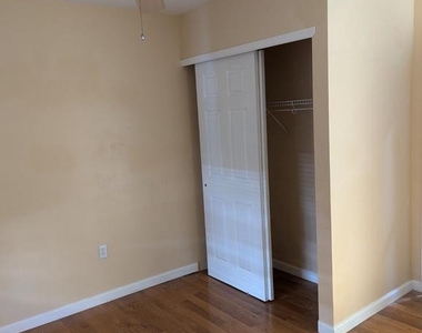 411 Greenwich Street - Photo Thumbnail 5